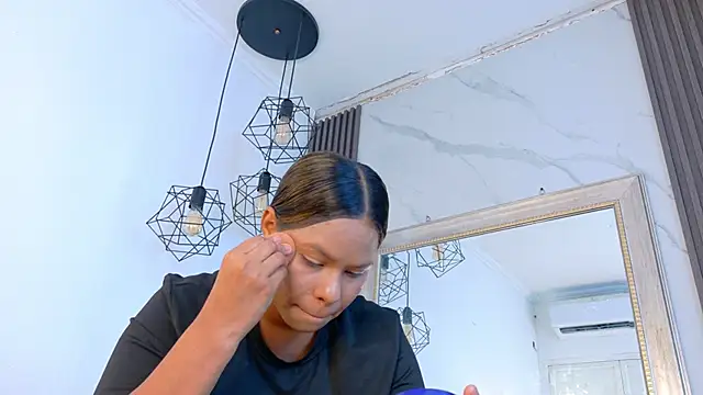 keyla mejia online show from June 20, 12:08 pm