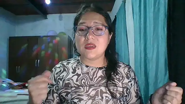 scarlett widow  online show from October 8, 2:53 am