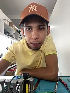 Snapshot of Oqui chatting on March 19, 7:29 pm Oqui online show from March 19, 7:29 pm