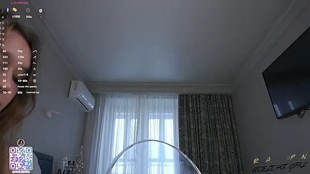 Adeles vibes online show from February 20, 6:26 am