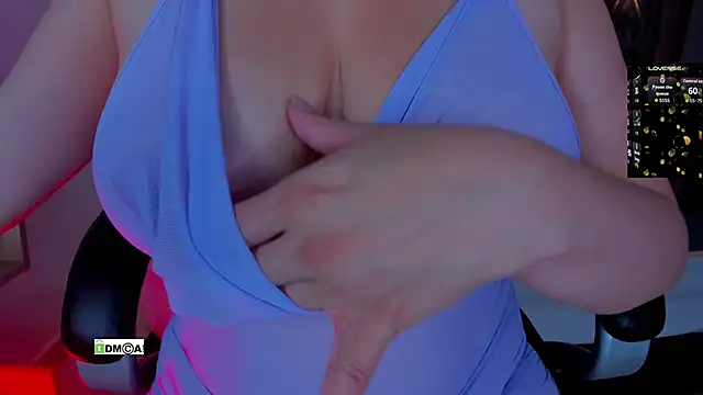 susanasmith18 online show from October 15, 3:23 pm