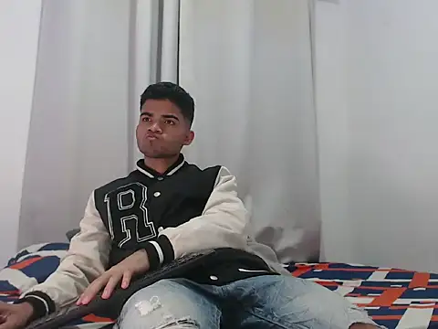 camillo beischel  online show from September 11, 3:56 pm