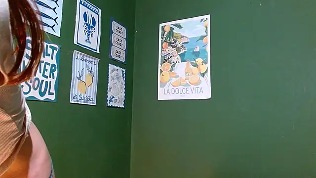 Roxiehood online show from October 20, 2:23 am