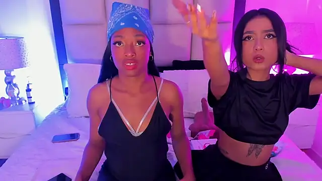 Snapshot of BiancaShermann chatting on November 12, 5:35 pm BiancaShermann online show from November 12, 5:35 pm