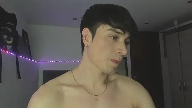 Snapshot of stevve_14 chatting on November 16, 4:07 am stevve 14 online show from November 16, 4:07 am