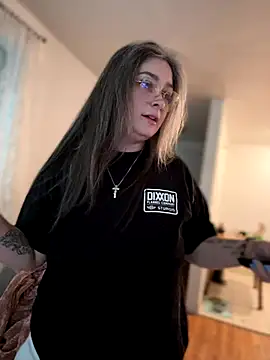 Alix Valentine online show from October 17, 2:30 pm