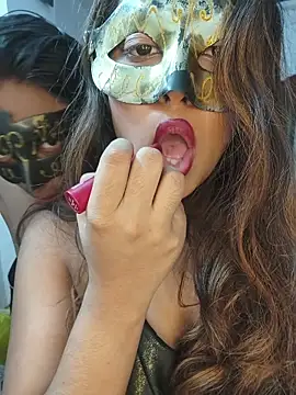 sam honey5 online show from December 14, 5:18 pm