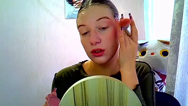 Snapshot of Lily_Ember chatting on September 26, 10:08 am Lily Ember online show from September 26, 10:08 am