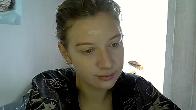 Snapshot of Lily_Ember chatting on October 3, 10:45 am Lily Ember online show from October 3, 10:45 am