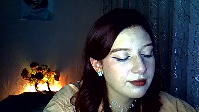 Snapshot of Lily_Ember chatting on October 6, 5:10 pm Lily Ember online show from October 6, 5:10 pm