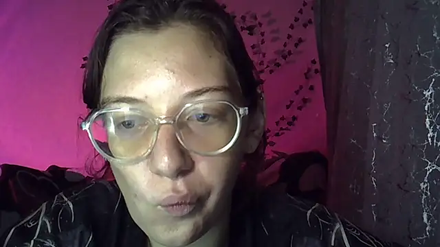 Snapshot of Lily_Ember chatting on November 3, 7:48 pm Lily Ember online show from November 3, 7:48 pm