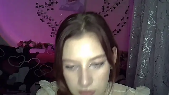 Snapshot of Lily_Ember chatting on November 17, 5:08 pm Lily Ember online show from November 17, 5:08 pm