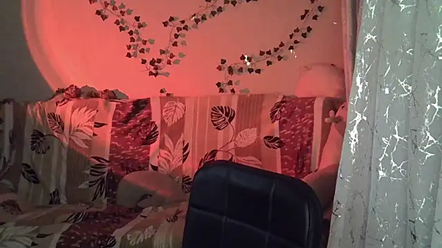 Snapshot of Lily_Ember chatting on November 26, 7:04 pm Lily Ember online show from November 26, 7:04 pm