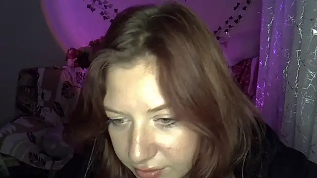 Snapshot of Lily_Ember chatting on November 28, 6:21 pm Lily Ember online show from November 28, 6:21 pm