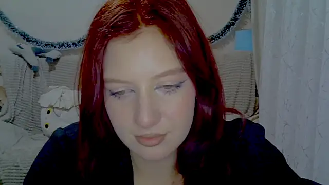 Snapshot of Lily_Ember chatting on December 21, 6:15 pm Lily Ember online show from December 21, 6:15 pm