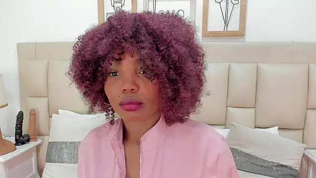 dakhota    online show from September 30, 11:15 am