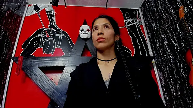 Snapshot of damian_and_tiana chatting on March 4, 4:29 am damian and tiana online show from March 4, 4:29 am