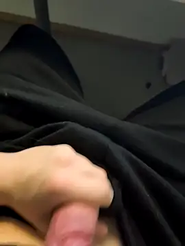 Monsterboy18 online show from December 3, 9:57 pm