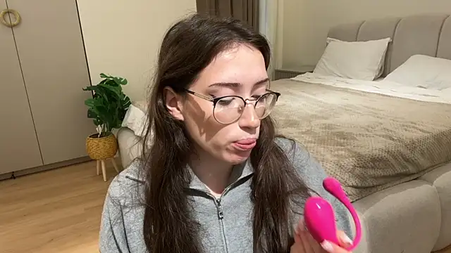 Snapshot of Kelly_Berry__ chatting on September 29, 8:30 am Kelly Berry online show from September 29, 8:30 am