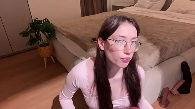 Snapshot of Kelly_Berry__ chatting on October 16, 11:44 am Kelly Berry online show from October 16, 11:44 am