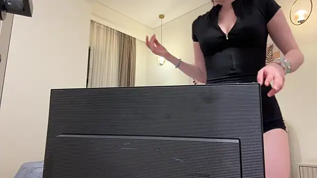 Kelly Berry   online show from May 3, 5:19 pm