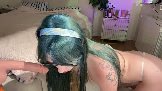 Kelly Berry   online show from July 12, 6:21 pm