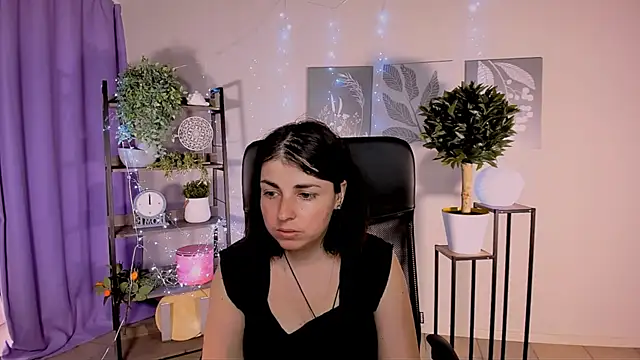 Snapshot of MartaEdams chatting on May 26, 6:20 am MartaEdams online show from May 26, 6:20 am