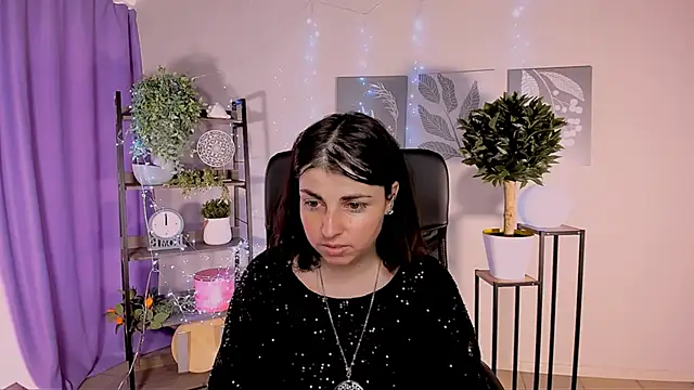 Snapshot of MartaEdams chatting on May 27, 6:21 am MartaEdams online show from May 27, 6:21 am