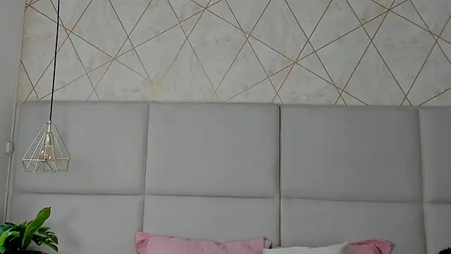 SamayRyann online show from May 21, 1:29 pm