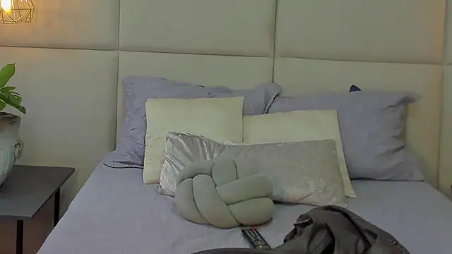 SamayRyann online show from June 12, 1:54 pm