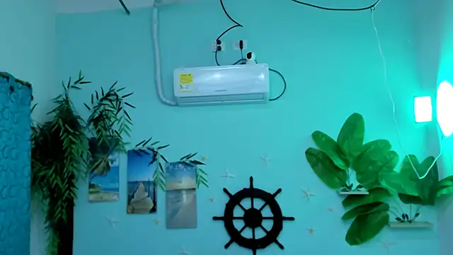 eladyrous98 online show from November 28, 7:00 am