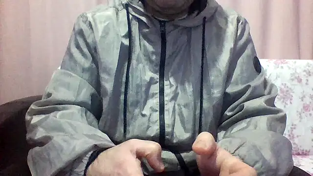 Snapshot of st206boy chatting on January 8, 7:49 pm st206boy online show from January 8, 7:49 pm