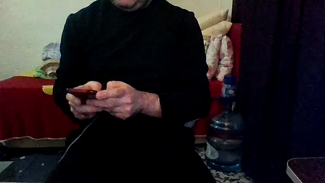 Snapshot of st206boy chatting on January 11, 12:04 am st206boy online show from January 11, 12:04 am