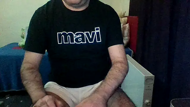 Snapshot of st206boy chatting on February 1, 1:37 am st206boy online show from February 1, 1:37 am