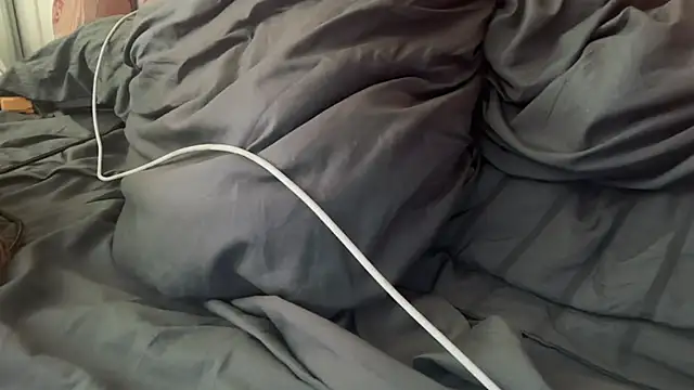 kSwisssxxx online show from October 26, 8:48 pm