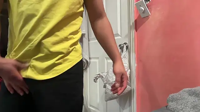 kSwisssxxx online show from December 14, 5:18 pm