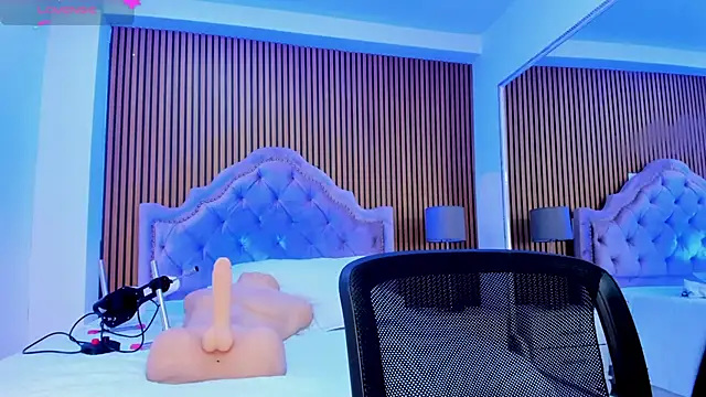 SelenaStonne online show from November 16, 8:14 pm