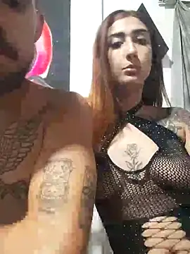 parejajuguetona420 online show from March 3, 2:39 am