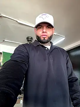 crazybarber69 online show from January 10, 7:48 pm