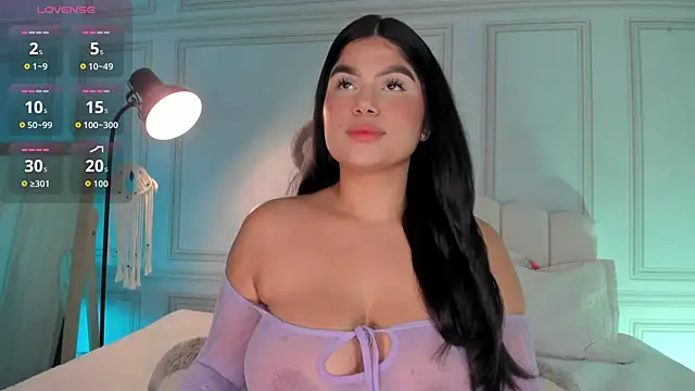 Snapshot of Kendall_Jonss1 chatting on October 6, 10:40 pm Kendall Jonss1 online show from October 6, 10:40 pm