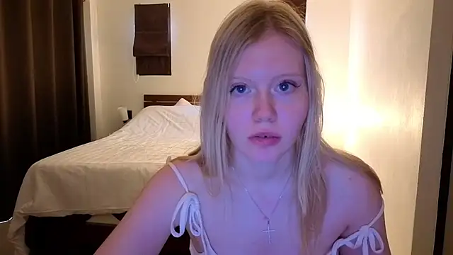Snapshot of Wendy_228 chatting on June 30, 3:07 am Wendy 228 online show from June 30, 3:07 am