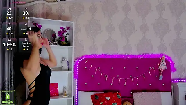 MaddySpears online show from December 17, 2:12 pm