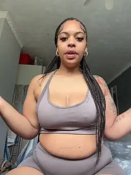 Snapshot of Regina69slut chatting on May 31, 5:59 am Regina69slut online show from May 31, 5:59 am
