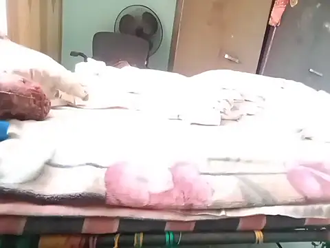 Sassy Indianbhabi online show from December 14, 5:13 am