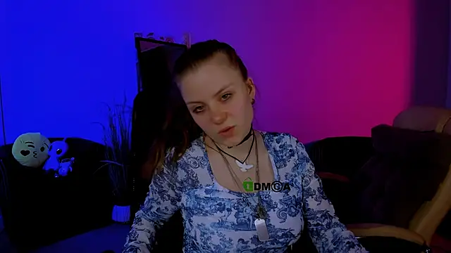 foxy tease  online show from October 10, 10:20 pm