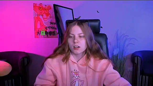 foxy tease  online show from November 5, 9:42 am