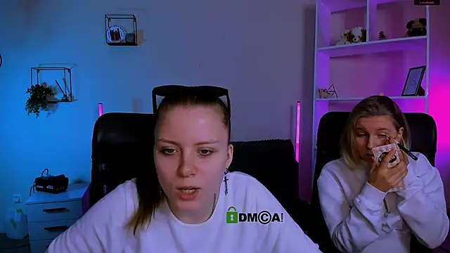 foxy tease  online show from November 9, 9:51 am