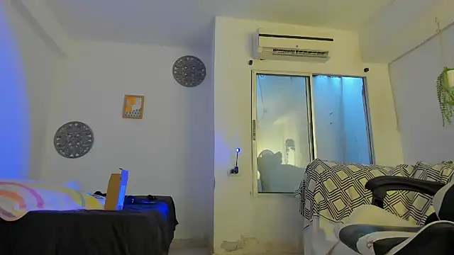 Darkknightx01 online show from September 25, 10:35 pm