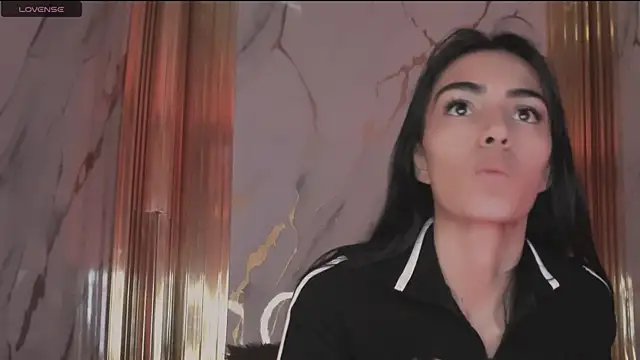 eimy skinny  online show from February 19, 12:45 pm