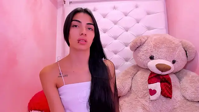 eimy skinny  online show from March 27, 1:55 pm